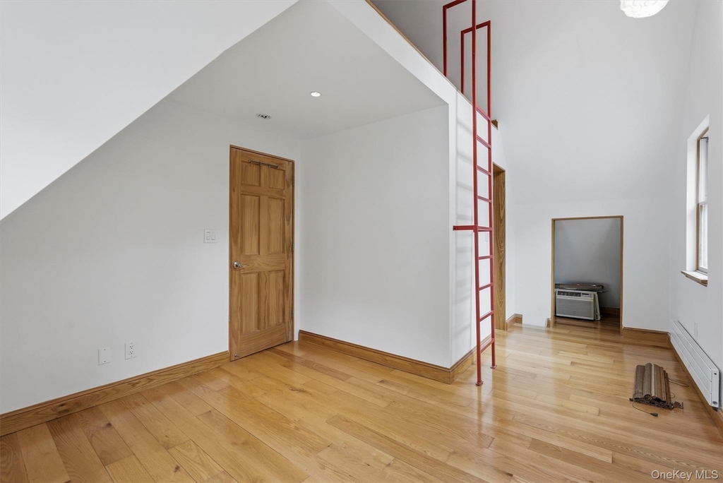 172 Grand Street - Photo 13
