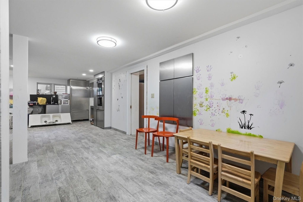 172 Grand Street - Photo 21