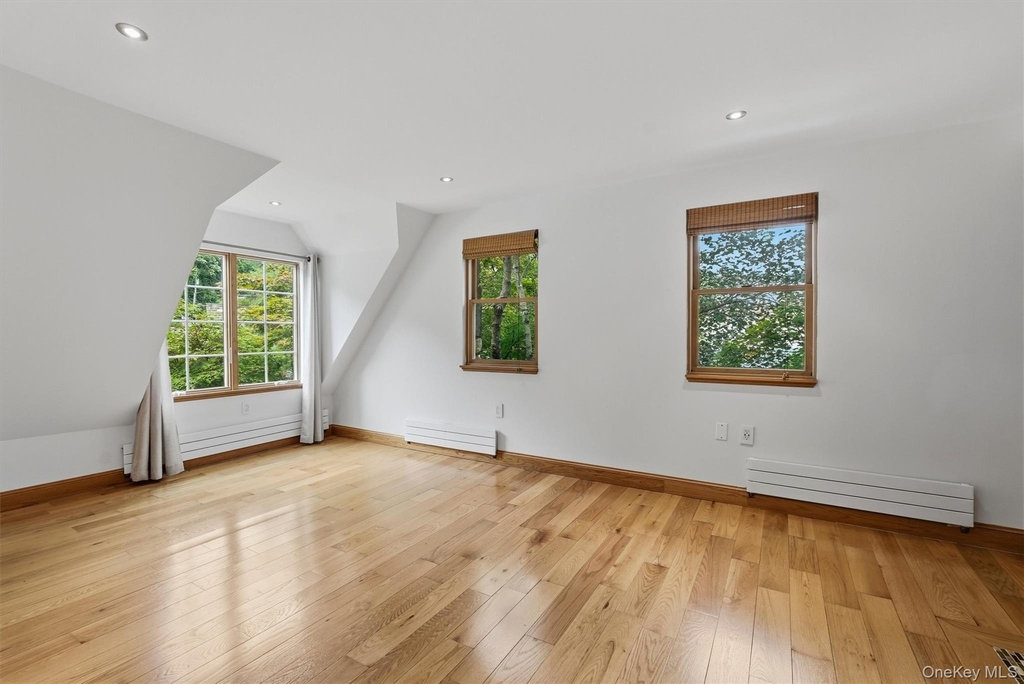 172 Grand Street - Photo 18