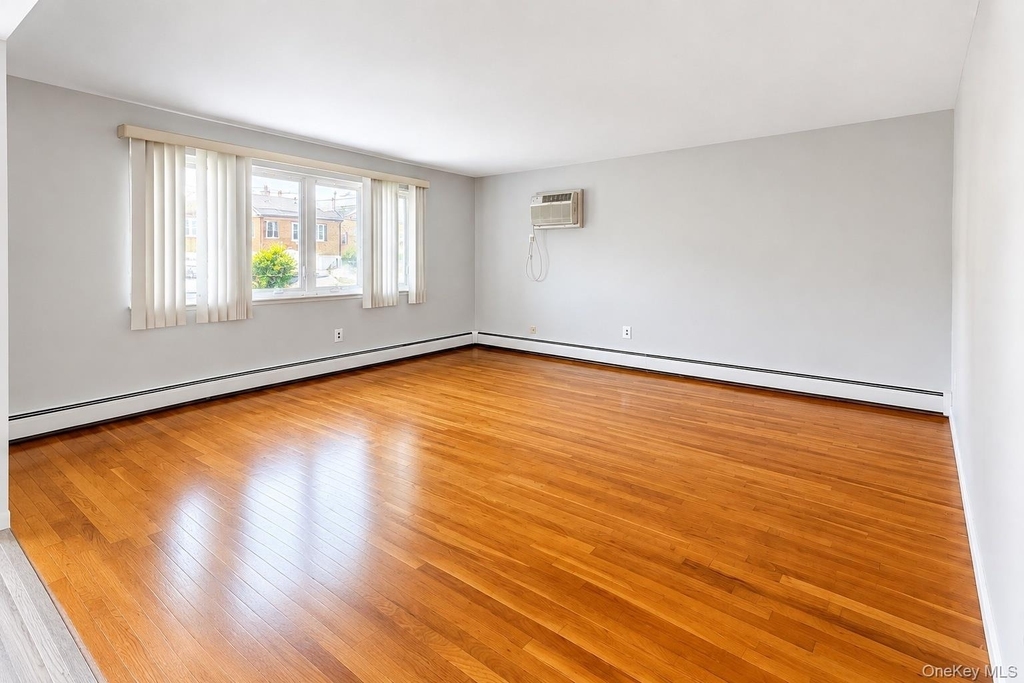 185 Bennett Avenue - Photo 13