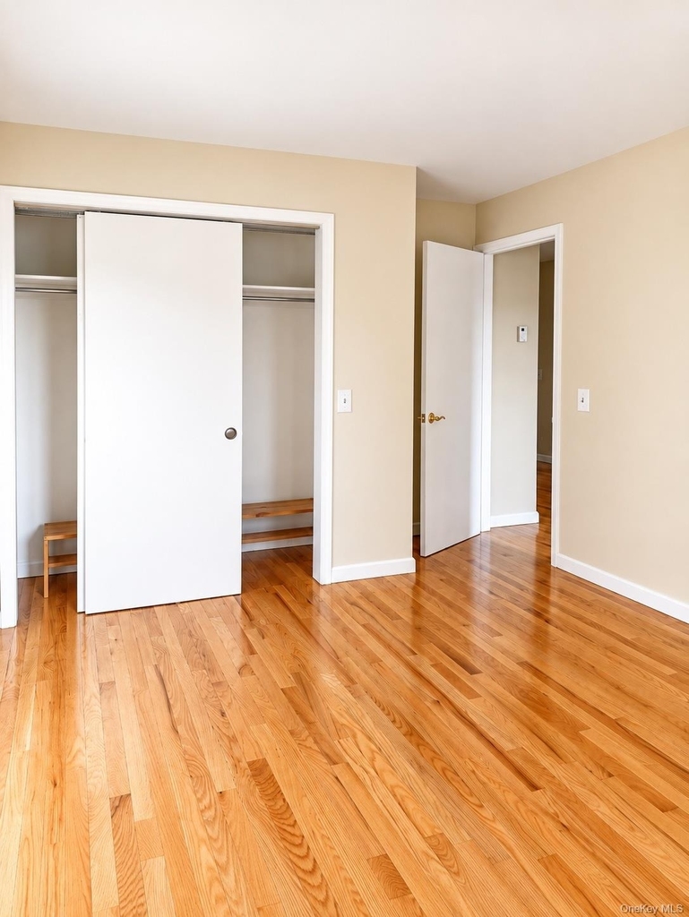 185 Bennett Avenue - Photo 6