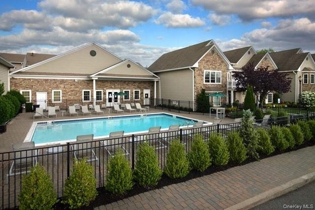 1012 Dolphin Lane - Photo 0