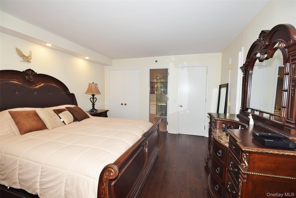 111 Cherry Valley Avenue - Photo 16