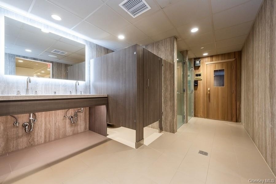 111 Cherry Valley Avenue - Photo 22