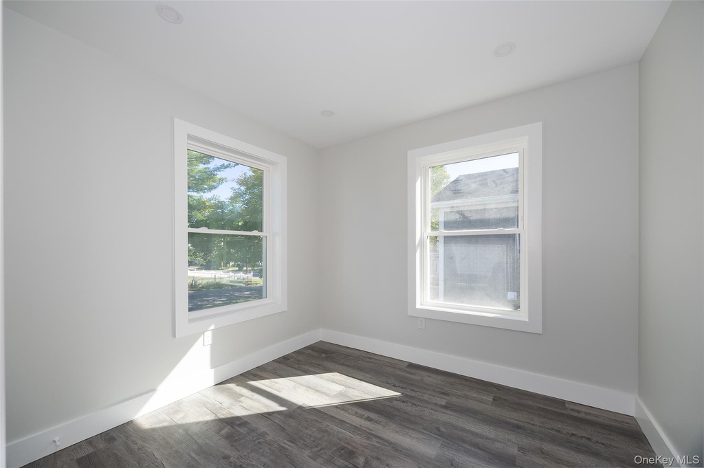 5 Douglas Street - Photo 11