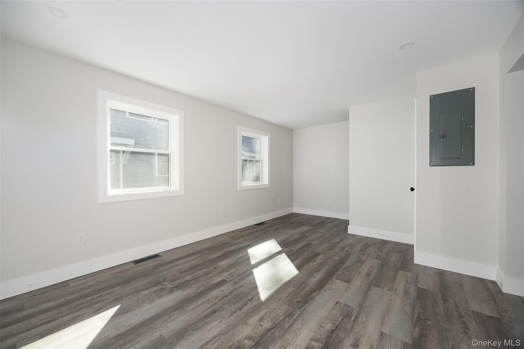 5 Douglas Street - Photo 4