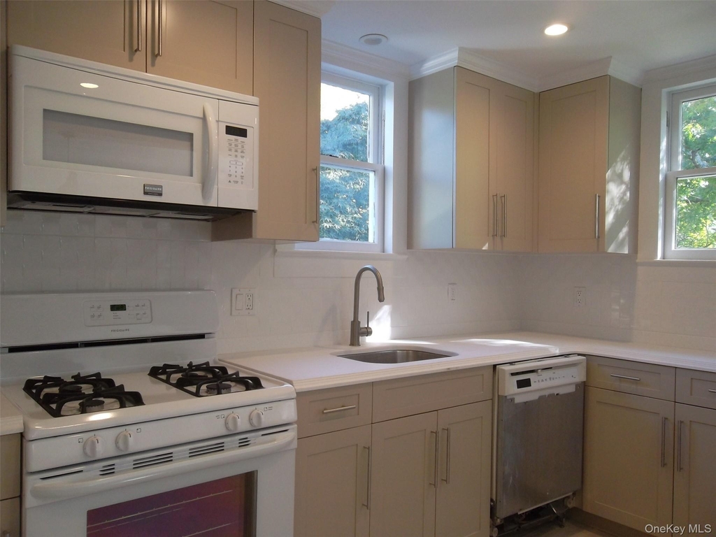 95 High Street - Photo 5