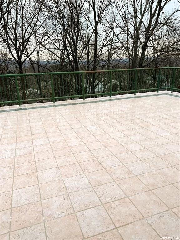 83 Lester Drive - Photo 8