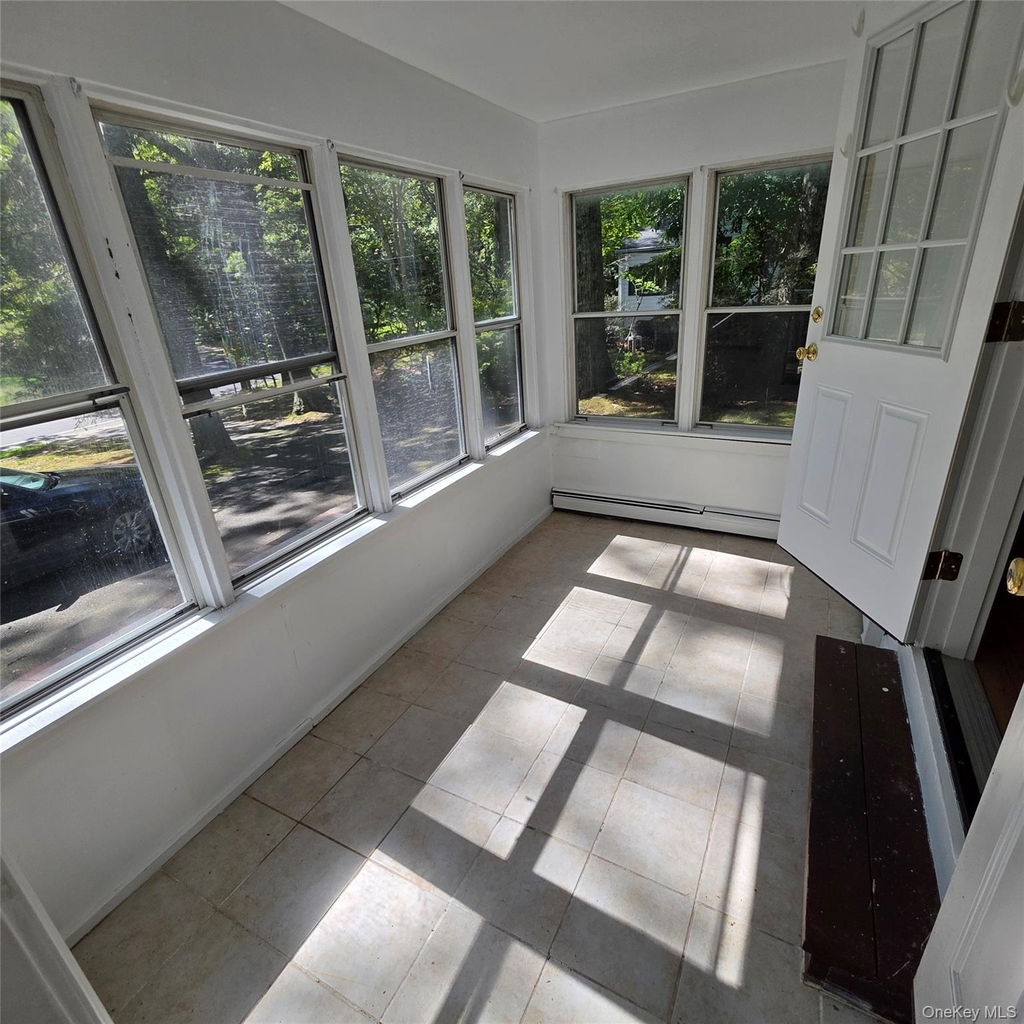 45 Christian Avenue - Photo 16