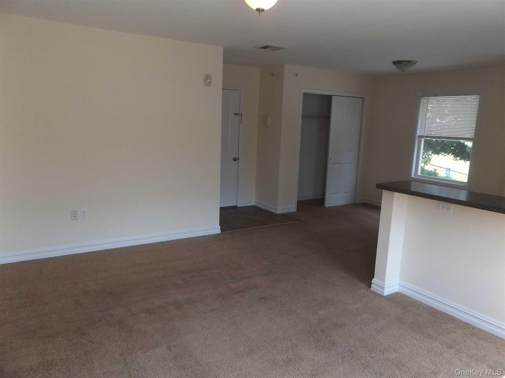 4 State Street - Photo 8