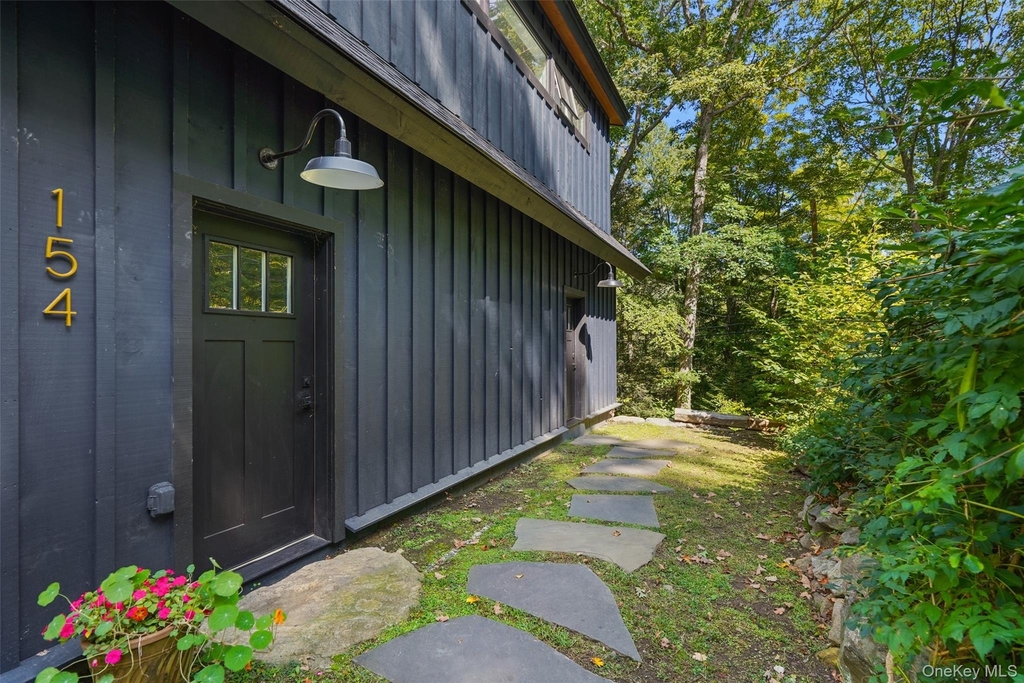 154 Barnegat Road - Photo 0