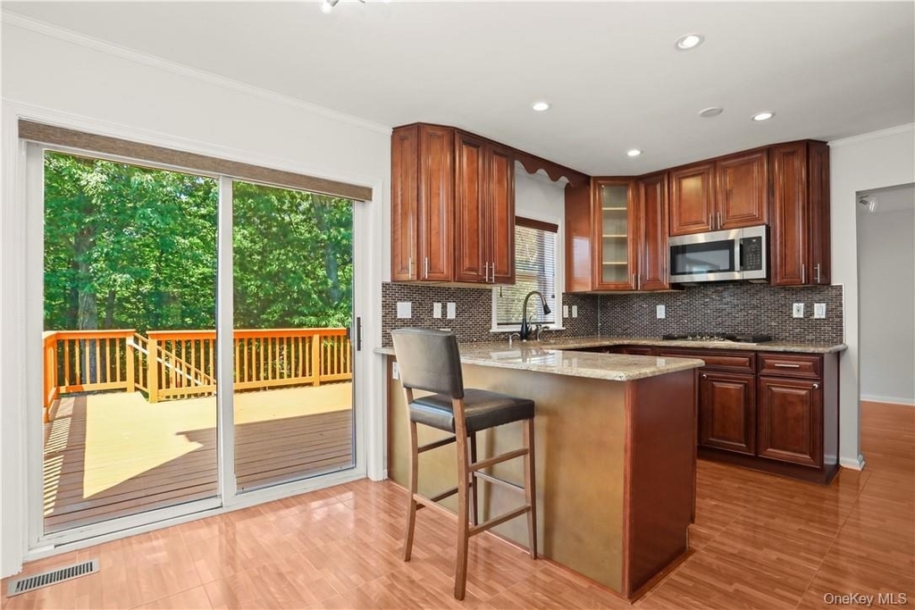 64 Greenvale Circle - Photo 9