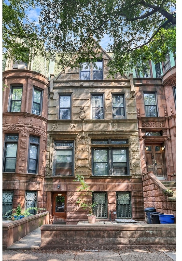 131 Bainbridge Street - Photo 6