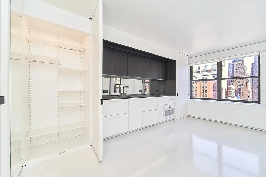237 Madison Avenue - Photo 8