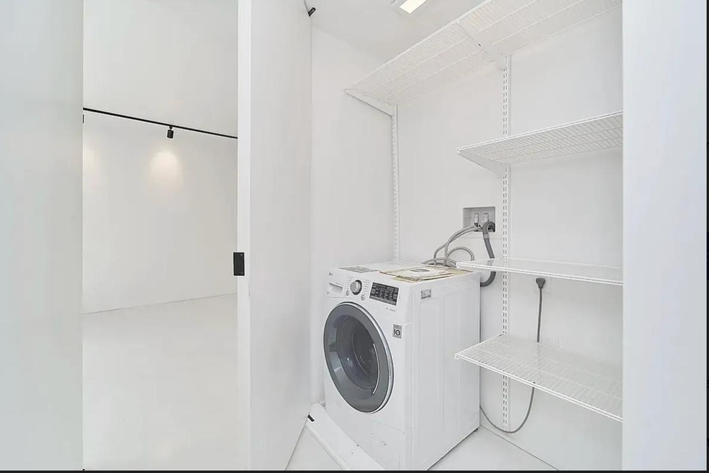 237 Madison Avenue - Photo 6