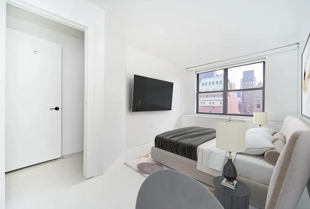 237 Madison Avenue - Photo 5