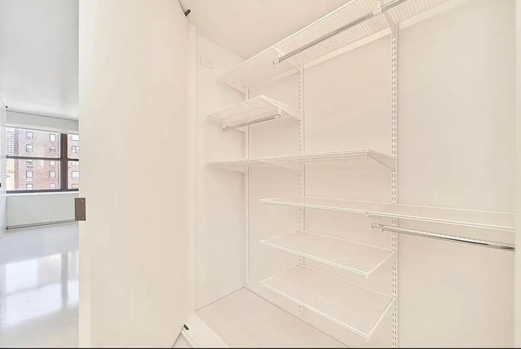 237 Madison Avenue - Photo 9