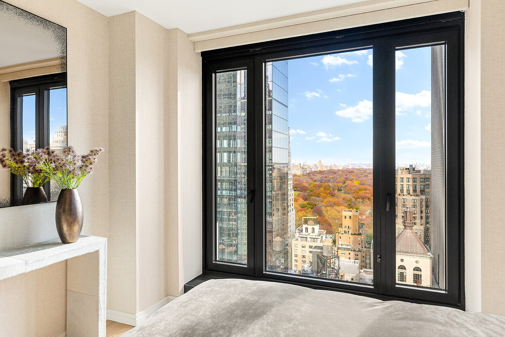 111 W 56th Street - Photo 6