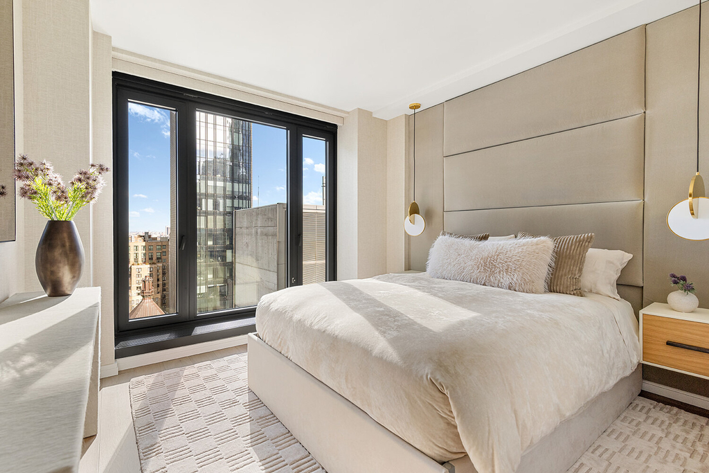 111 W 56th Street - Photo 5