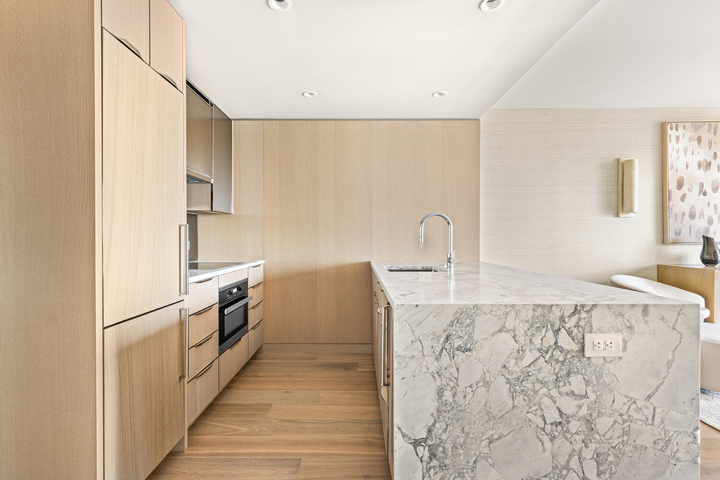 111 W 56th Street - Photo 4