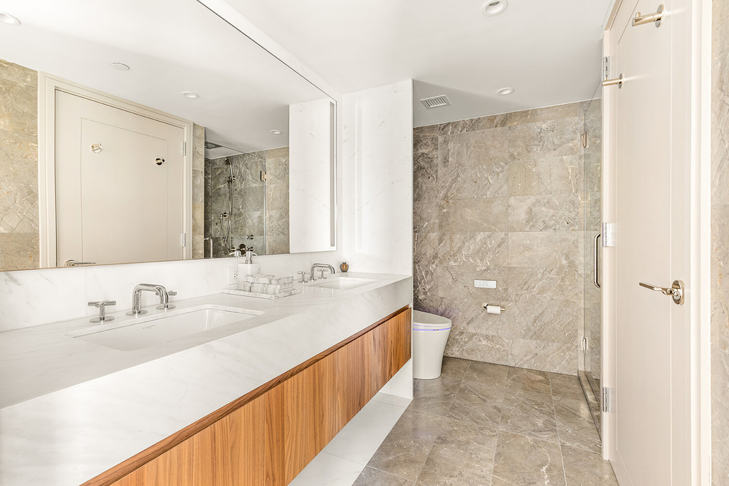 111 W 56th Street - Photo 7