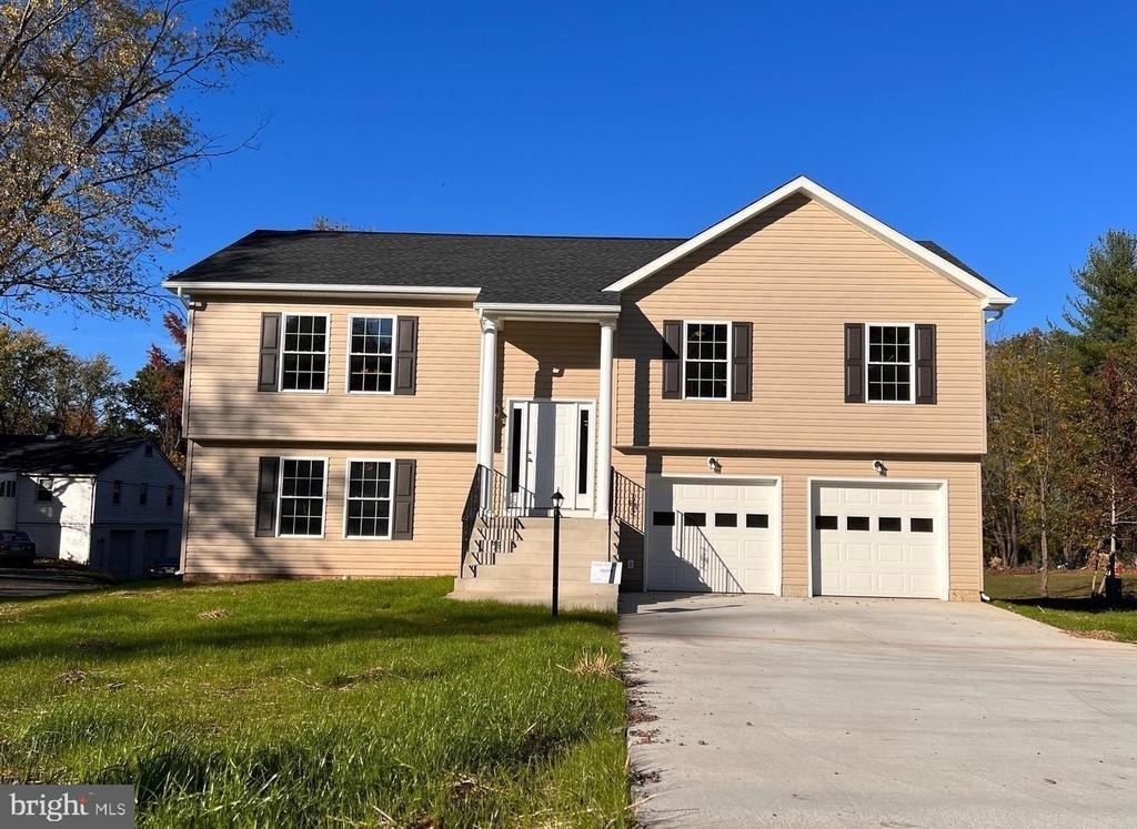 8112 Leland - Photo 0