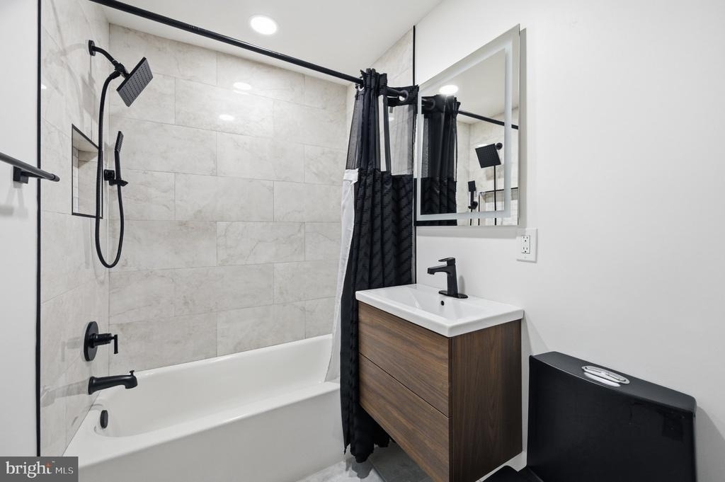 1214 Fox Run Place - Photo 25