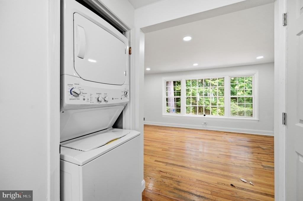 1214 Fox Run Place - Photo 12