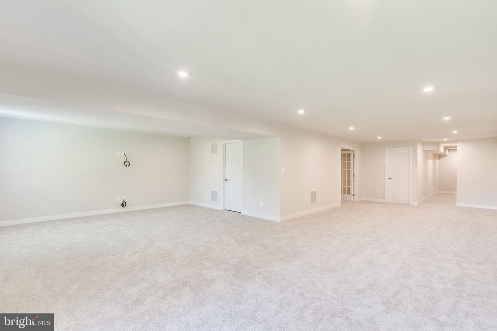 2183 Hemlock Bay Road - Photo 31