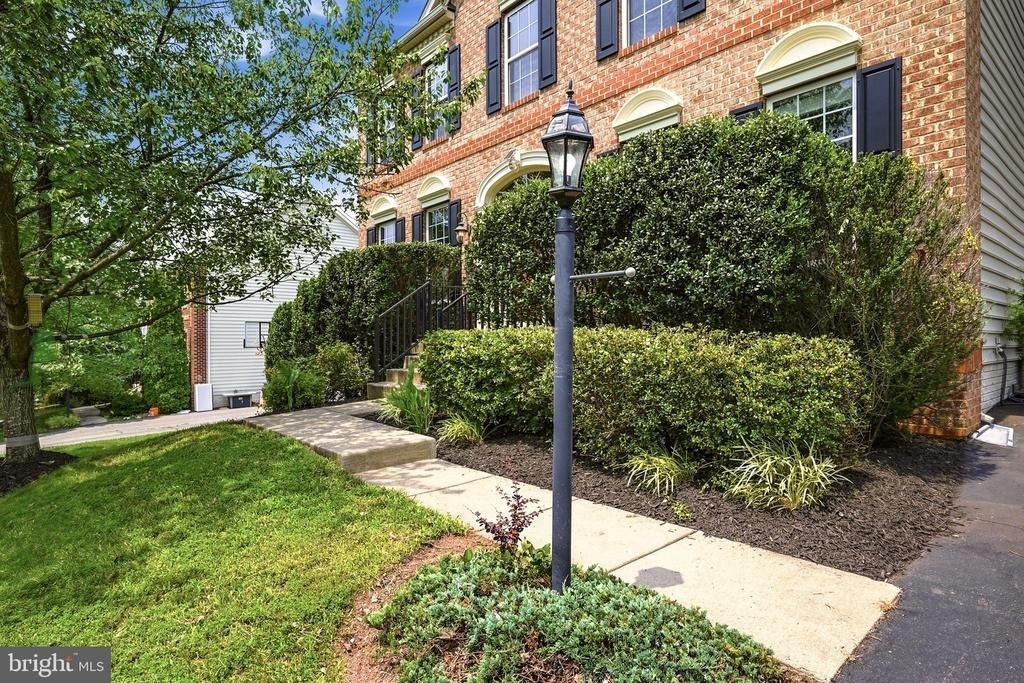 21054 Hooded Crow Drive - Photo 2