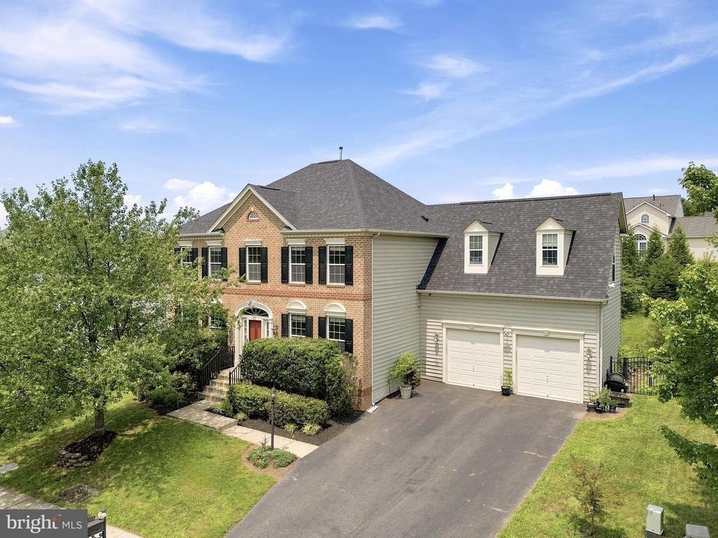 21054 Hooded Crow Drive - Photo 0