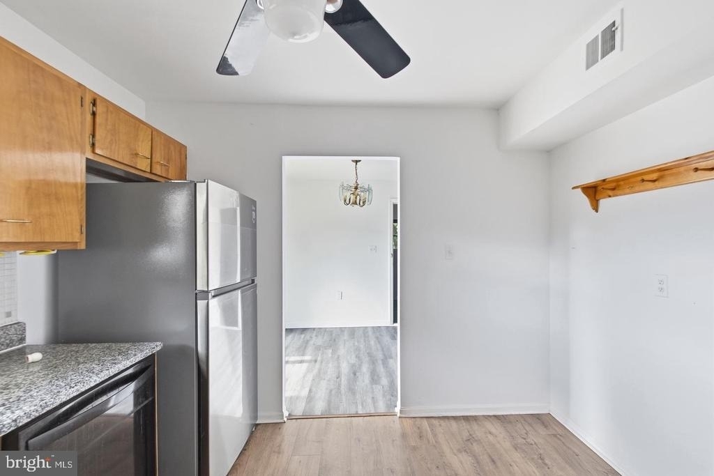 1100 N Sterling Boulevard - Photo 10