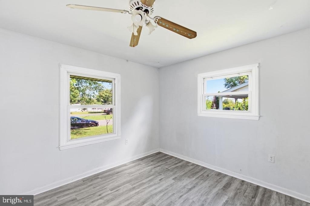 1100 N Sterling Boulevard - Photo 13