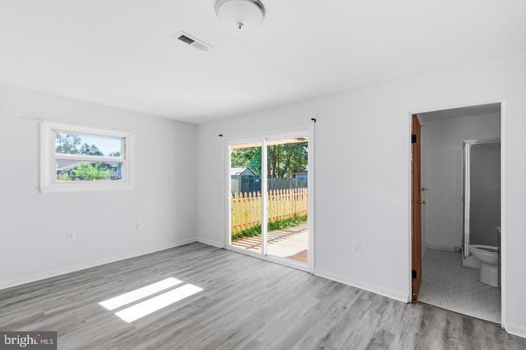 1100 N Sterling Boulevard - Photo 19