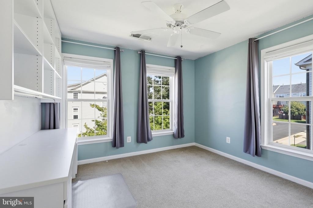 24699 Siltstone Square - Photo 15
