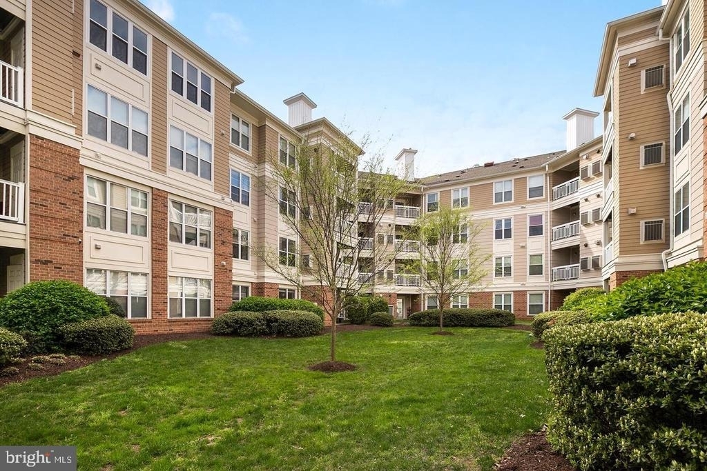 12919 Alton Square - Photo 1