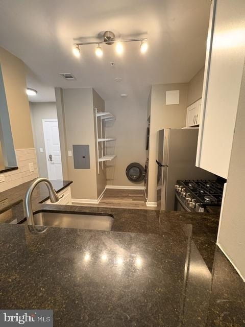 12919 Alton Square - Photo 8