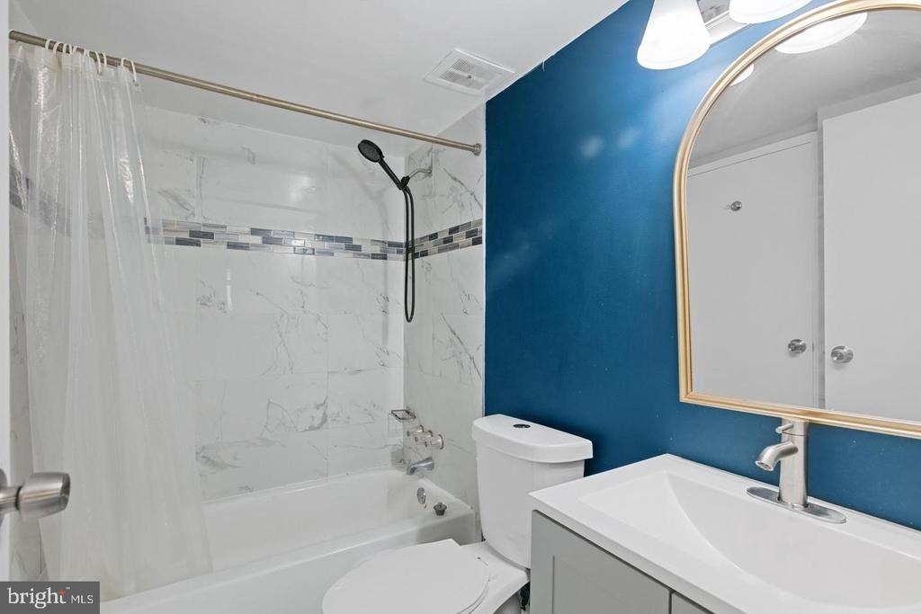 9728 Kingsbridge Drive - Photo 14