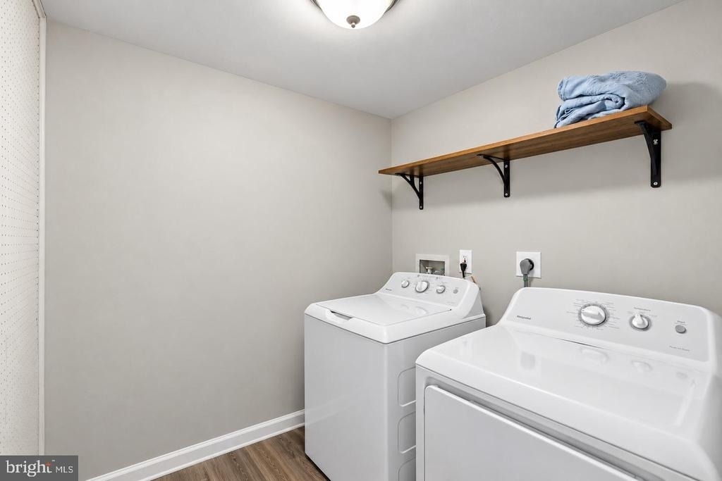 9728 Kingsbridge Drive - Photo 15