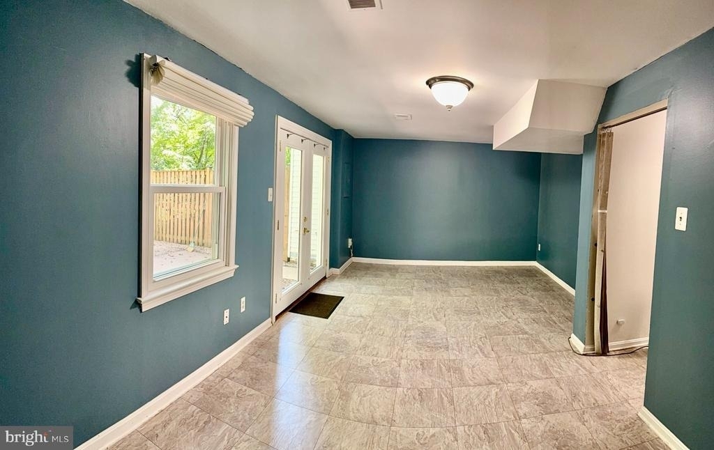 3005 Silent Valley Drive - Photo 11