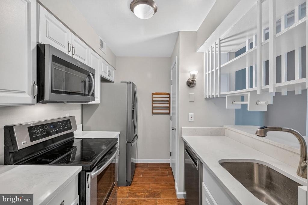 8509 Barrington Court - Photo 12