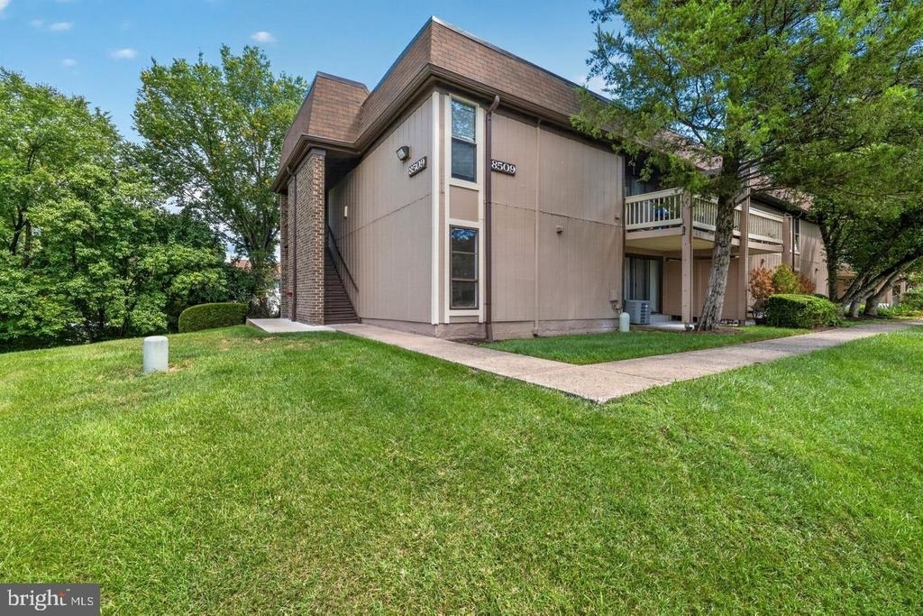 8509 Barrington Court - Photo 1