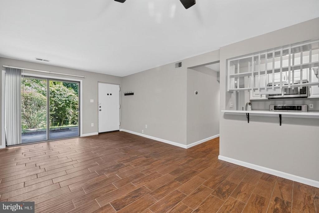 8509 Barrington Court - Photo 9