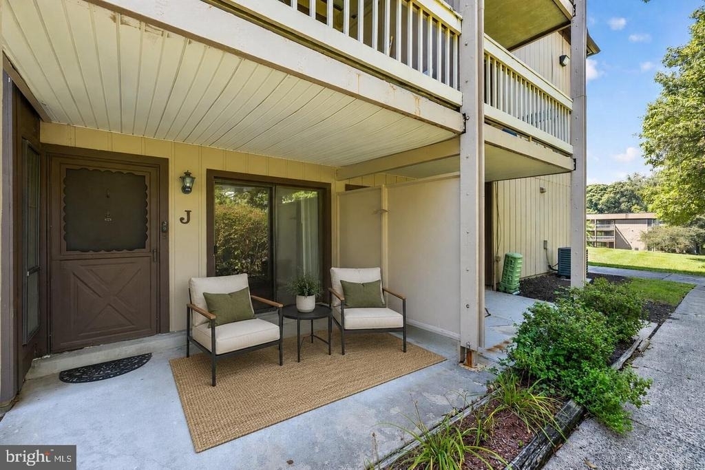 8509 Barrington Court - Photo 2