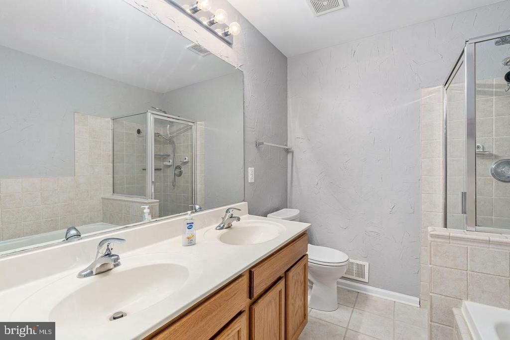9626 Eaton Woods Place - Photo 3