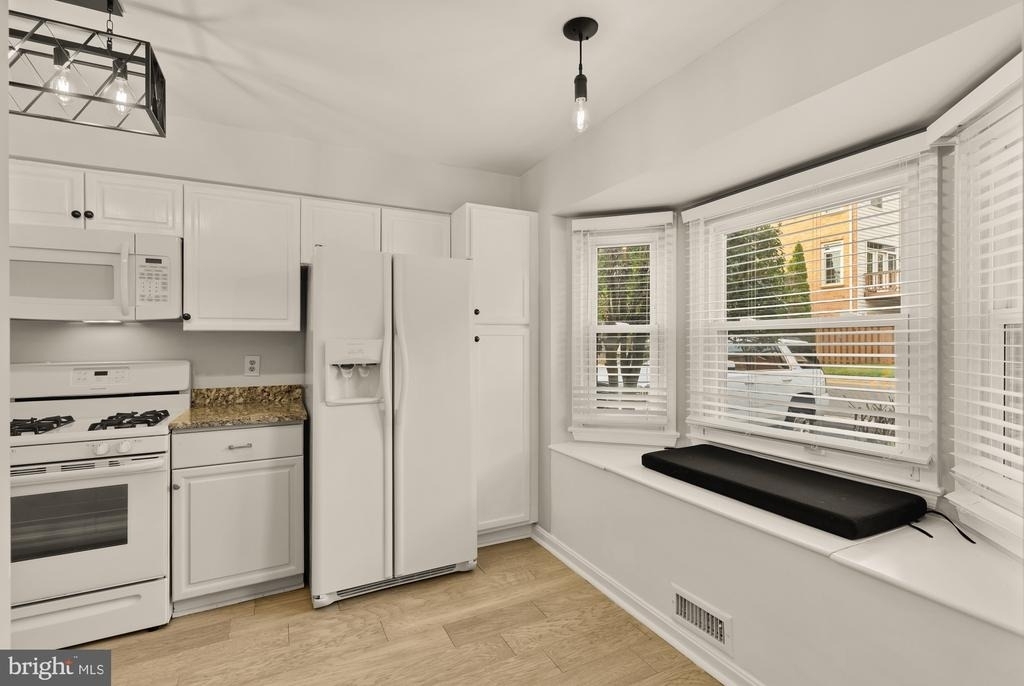 7553 Chrisland Cove - Photo 3
