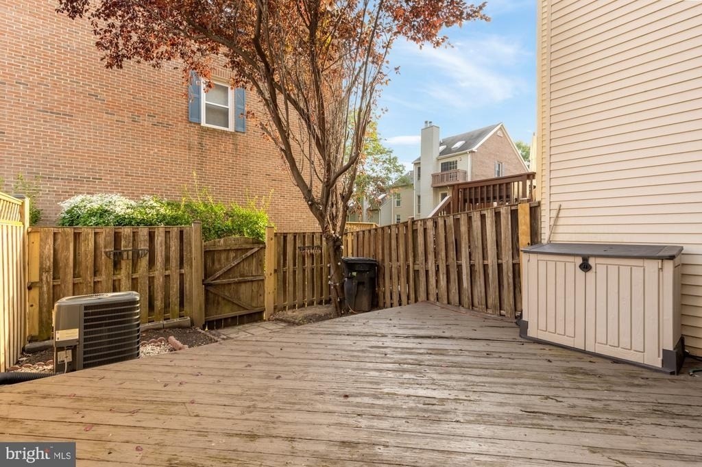 7553 Chrisland Cove - Photo 12