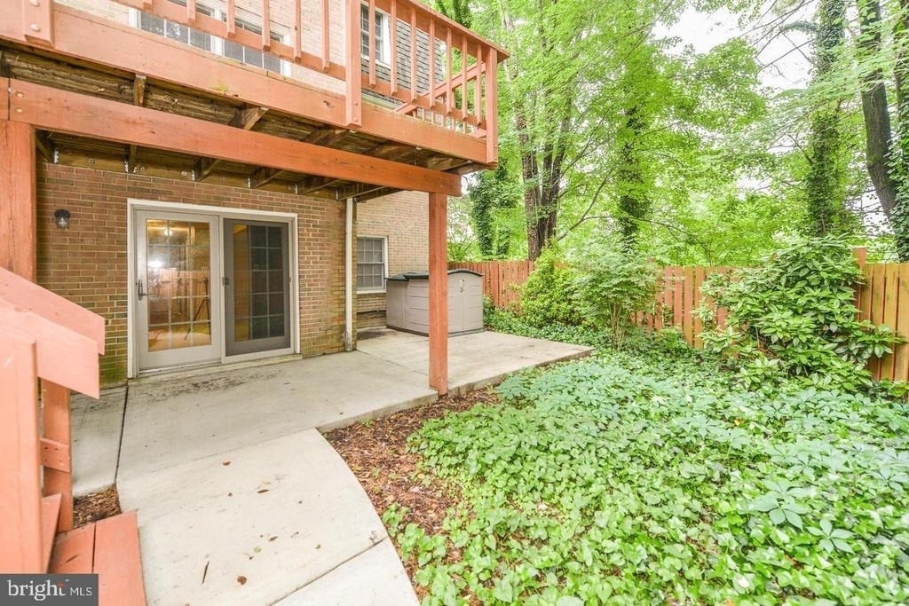 1860 Golf View Court - Photo 12