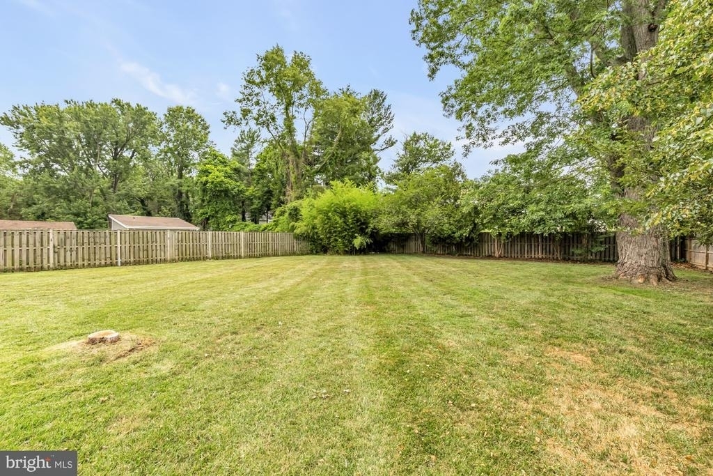 8604 Woodlawn Court - Photo 47