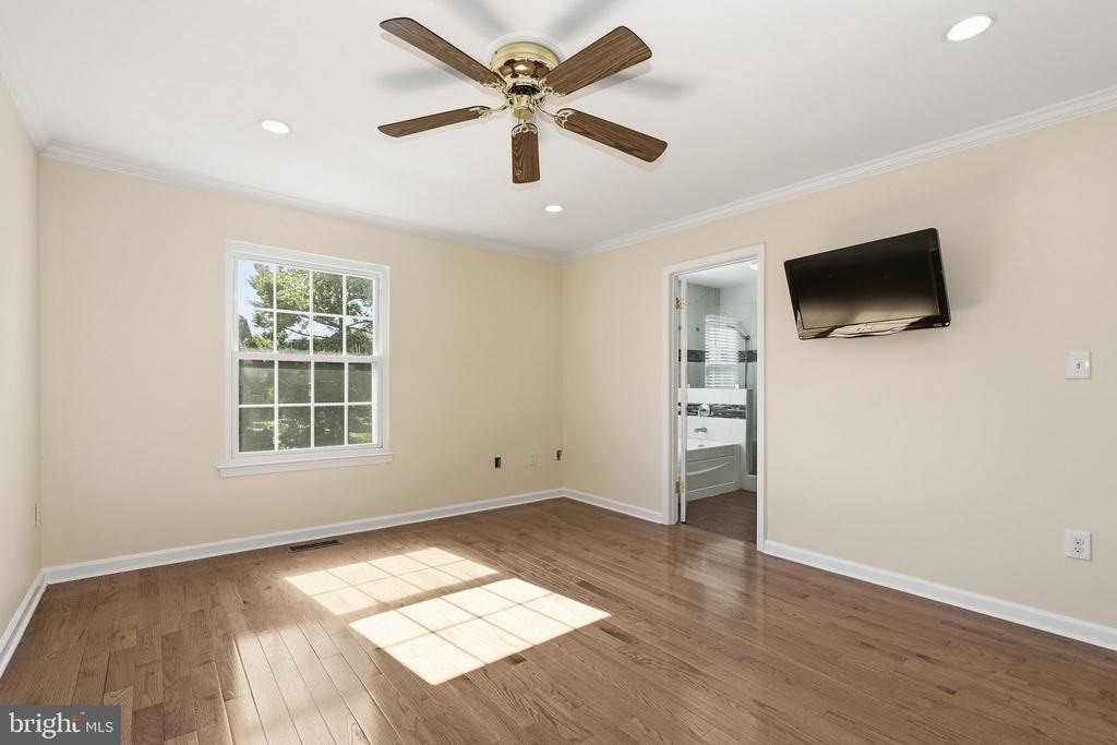 3931 Tallow Tree Place - Photo 15